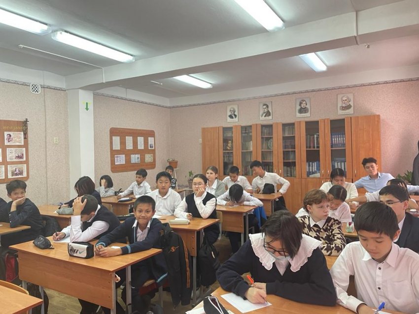 Беседа с учащимися «Как правильно питаться если занимаешься спортом» Цель беседы: Формирование у учащихся представлений о принципах правильного питания при занятиях спортом и осознание важности здорового образа жизни.